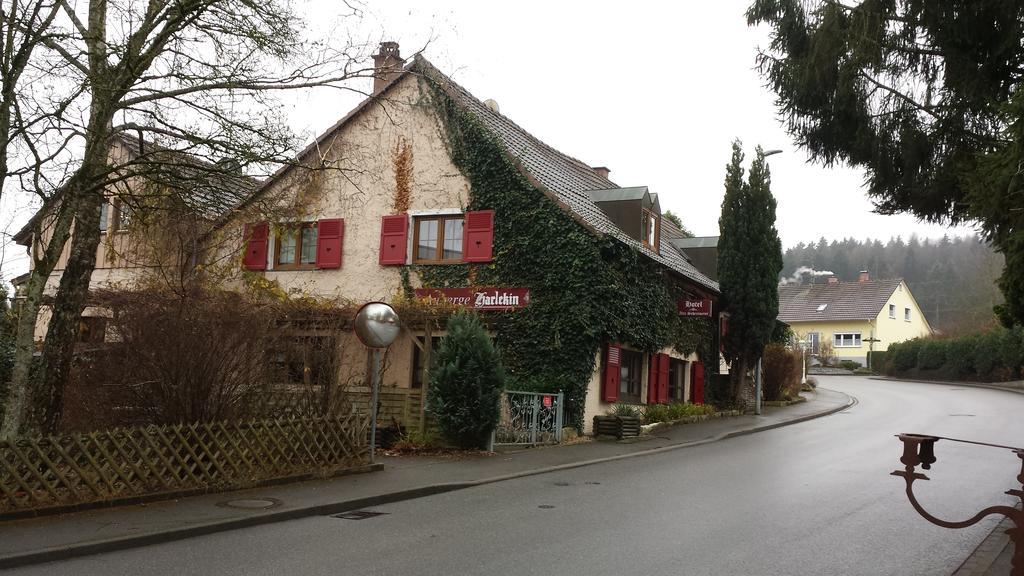 Alte Schreinerei-Auberge Harlekin Randegg エクステリア 写真