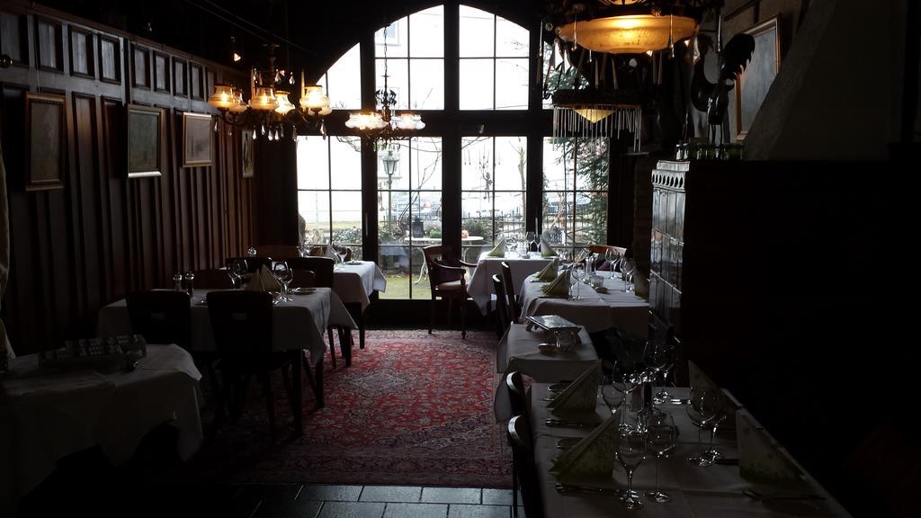 Alte Schreinerei-Auberge Harlekin Randegg エクステリア 写真