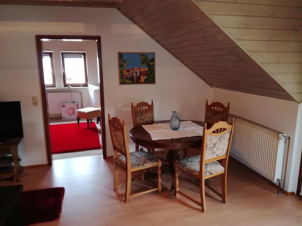 Alte Schreinerei-Auberge Harlekin Randegg エクステリア 写真
