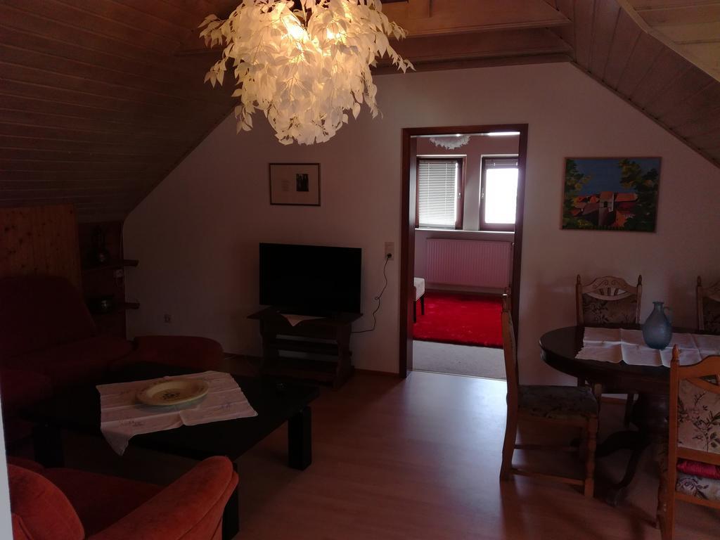 Alte Schreinerei-Auberge Harlekin Randegg エクステリア 写真